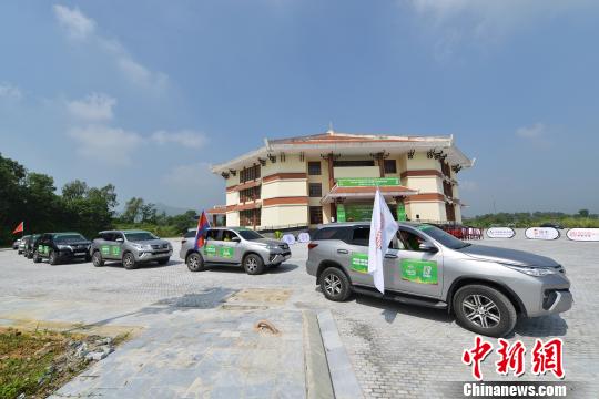 团结友爱庆国庆 喜笑颜开迎中秋|beat365官网