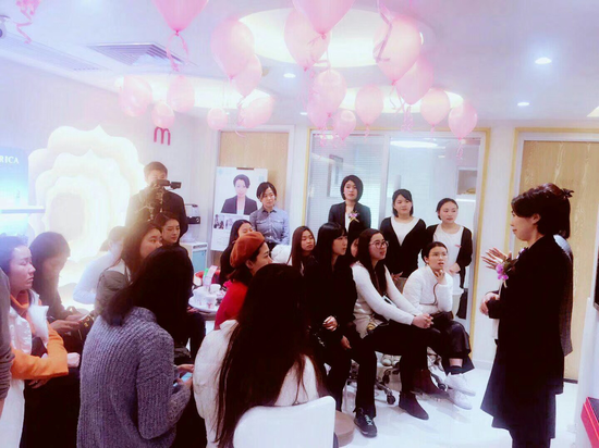 我县召开发展壮大村集体经济工作领导小组2019年第三次协调会|beat365亚洲体育官方网站(图2) beat365官网