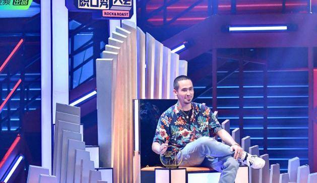 
无论是从节目体现来看 综艺内幕来说 周奇墨淘汰都算说得已往-beat365亚洲体育官方网站(图5)