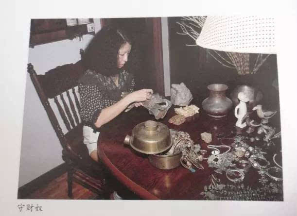 接假睫毛要把自己的睫毛剪掉吗 接假睫毛后眼睛过敏怎么办:beat365官网(图3) beat·365