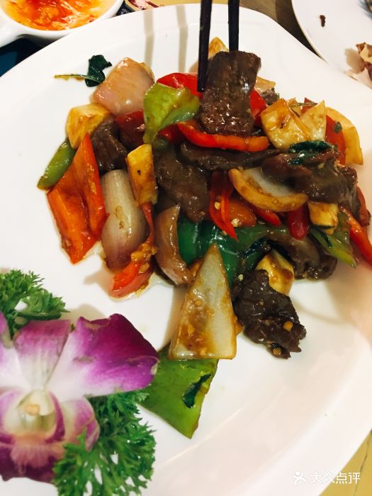 ES新星会闪耀多久 FPX老将的蹒跚挣扎-beat·365(图4) beat·365