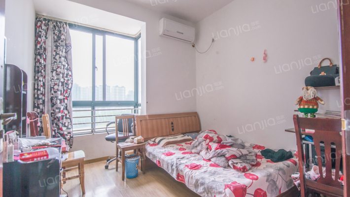 beat·365_钟山县委第五轮巡察第二巡察组向钟山县党史办反馈巡察情况(图1) beat·365