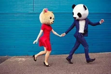 自治区党旗领航•电商扶贫“我为家乡代言”活动组委会综合服务团到钟山县走访调研:beat365官网(图1) beat·365