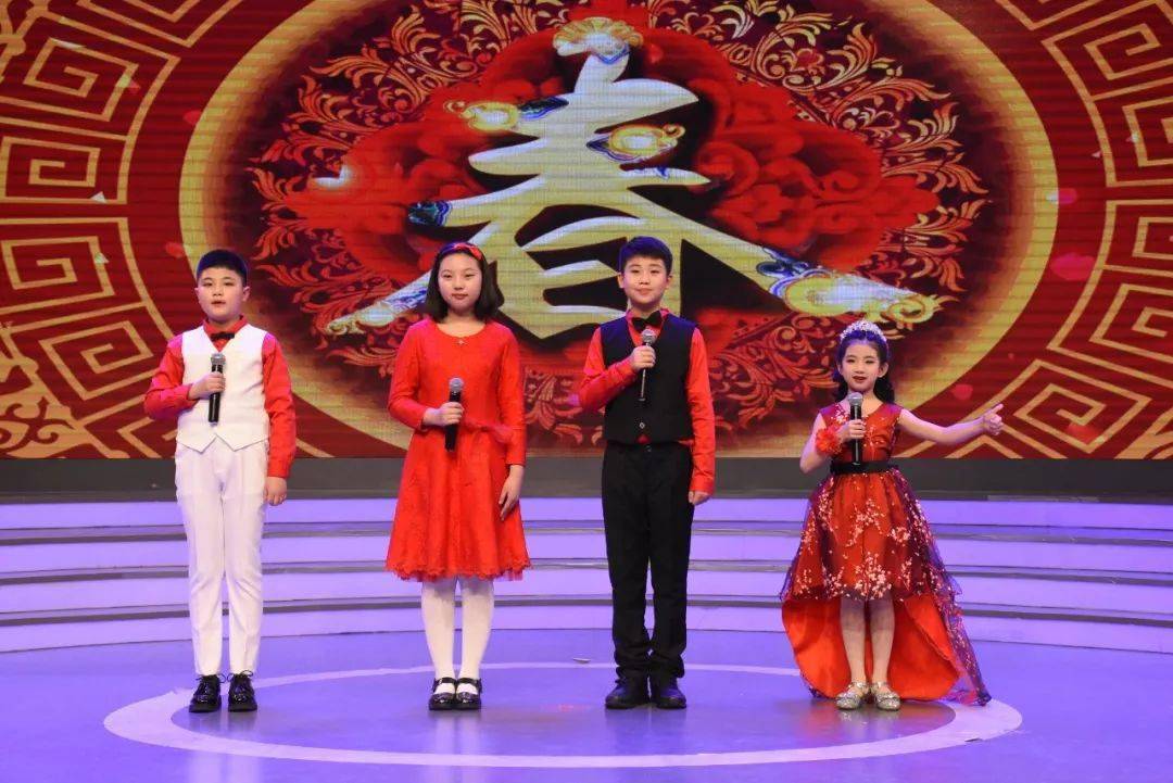 一线主持人授课!廊坊广播电视台主持人培训班开始报名啦!‘beat365亚洲体育官方网站’(图5)
一线主持人授课!廊坊广播电视台主持人培训班开始报名啦!‘beat365亚洲体育官方网站’(图5)